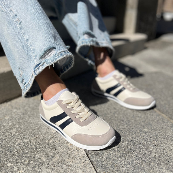 Carolyn | Women's Comfort Lace Sneakers