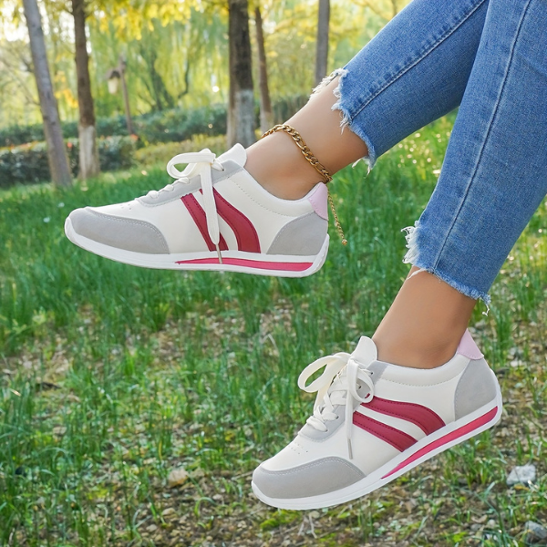 Carolyn | Women's Comfort Lace Sneakers
