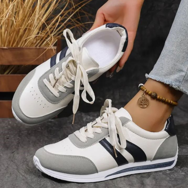 Carolyn | Women's Comfort Lace Sneakers
