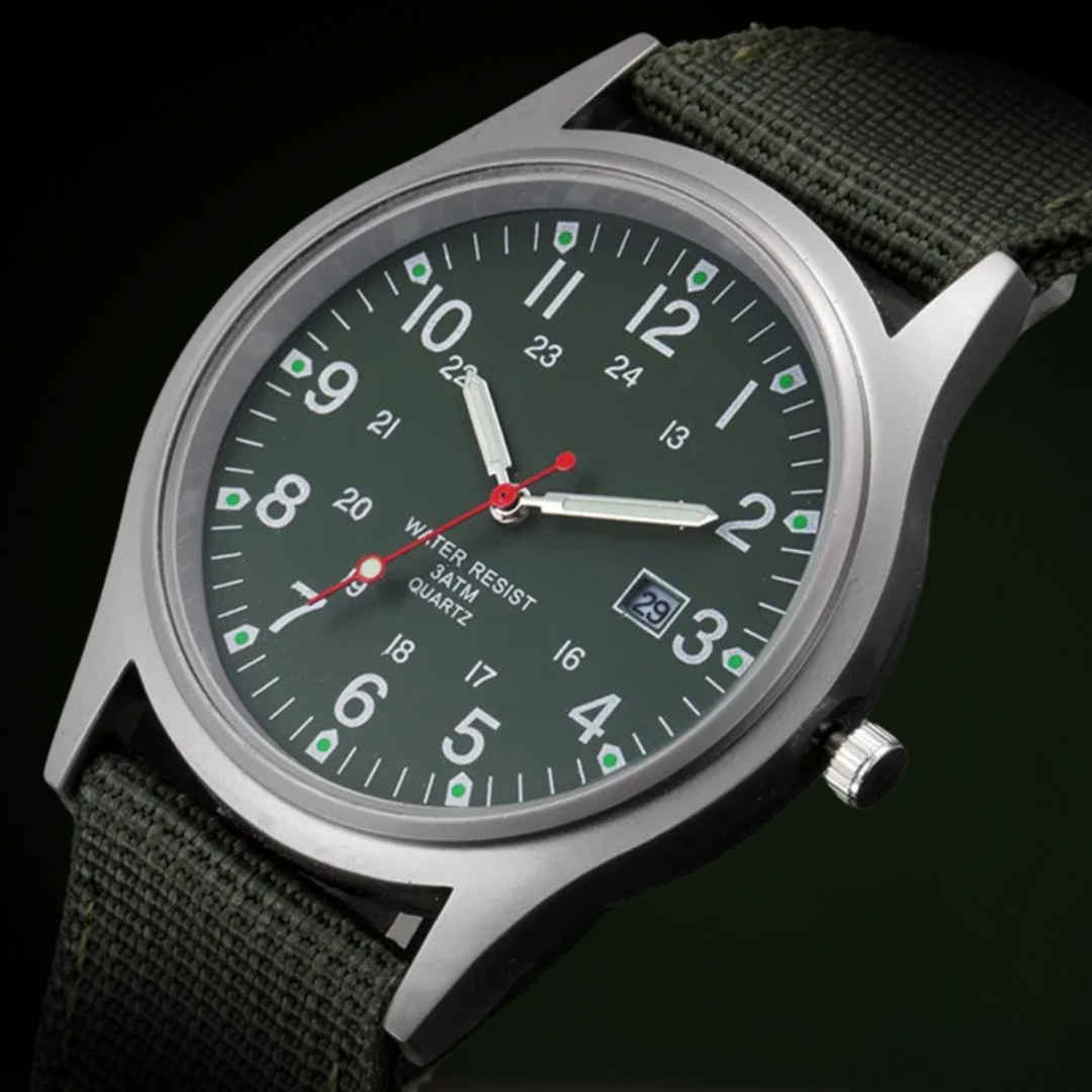Casual wristwatch inspired by military watches