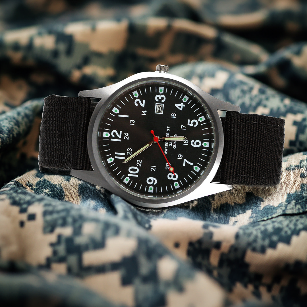 Casual wristwatch inspired by military watches