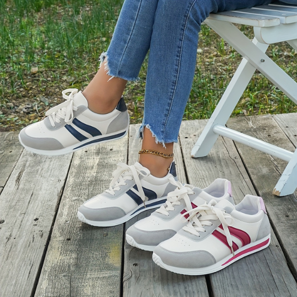 Carolyn | Women's Comfort Lace Sneakers