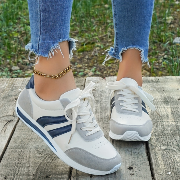 Carolyn | Women's Comfort Lace Sneakers